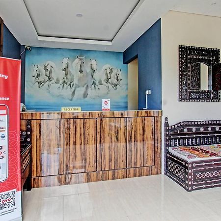 Capital O 91384 Rintaka Residence Senggigi Eksteriør bilde