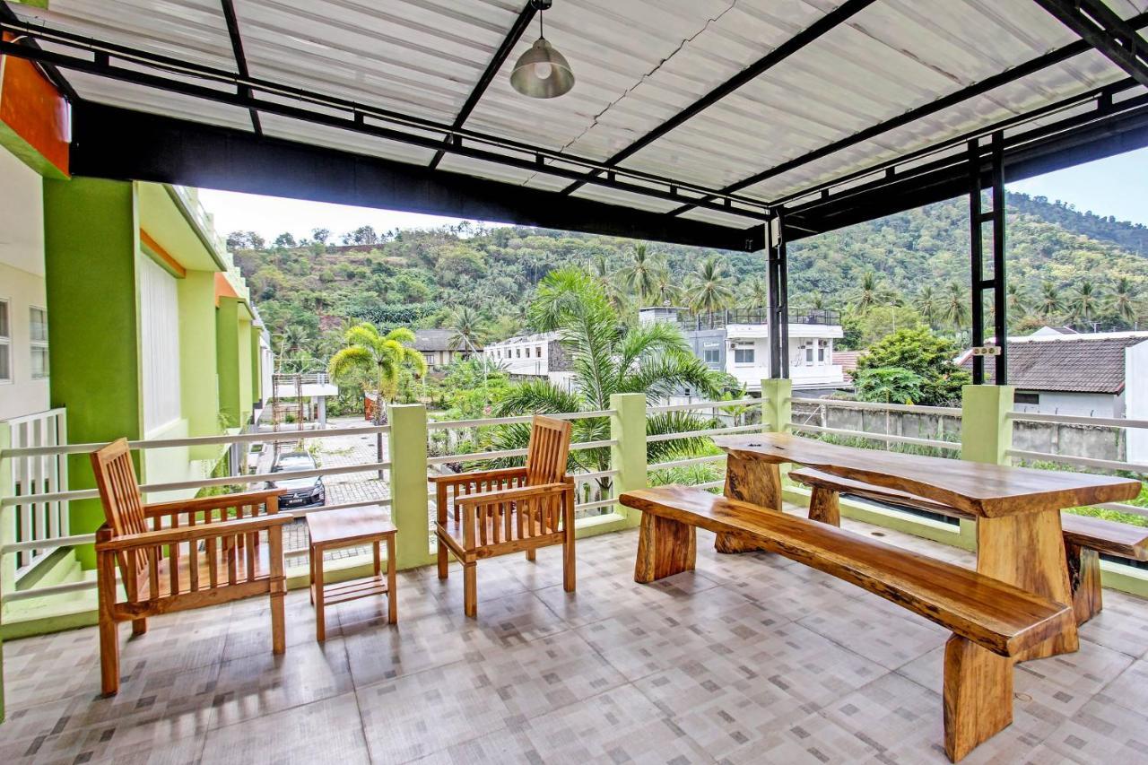 Capital O 91384 Rintaka Residence Senggigi Eksteriør bilde